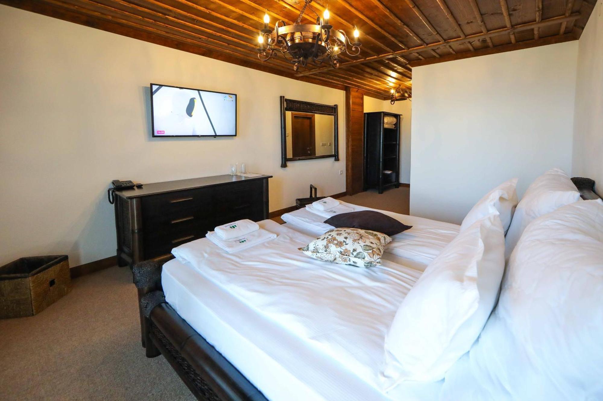 Hotel Lesjten Rum bild