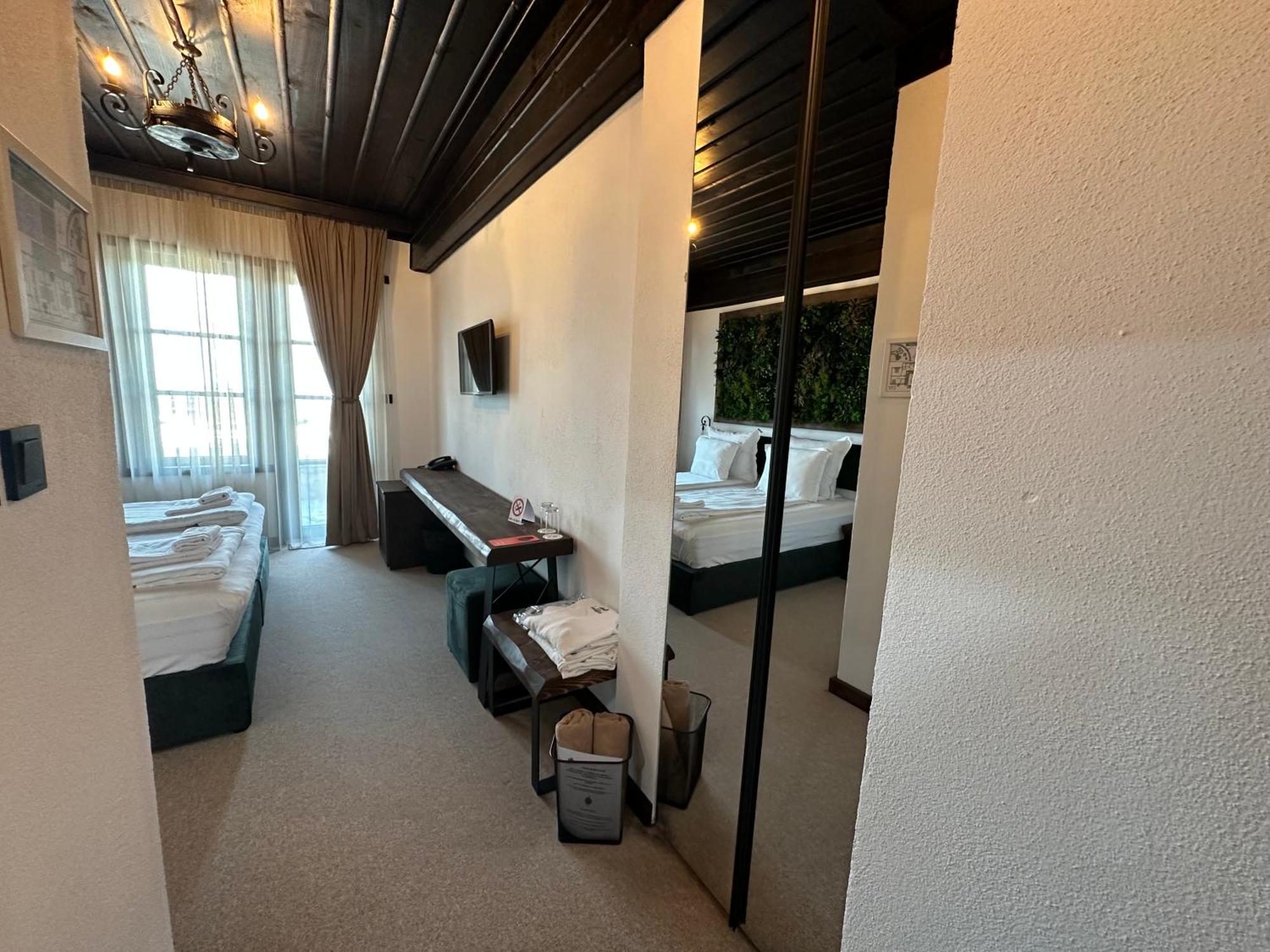 Hotel Lesjten Exteriör bild